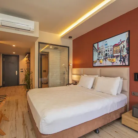 Otel Morina Deluxe 3*