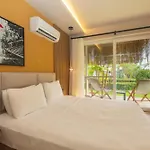 Morina Deluxe
