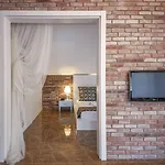 Morina Deluxe