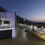 Hotel Morina Deluxe 3*