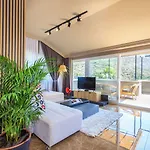 Morina Deluxe Hotel