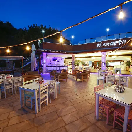 Hotel Morina Deluxe 3*