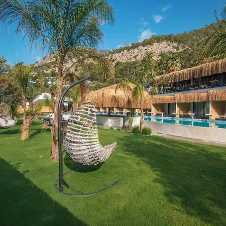 Ξενοδοχείο Morina Deluxe 3*